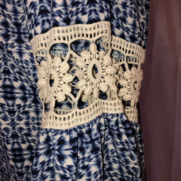 ING Blue White Tunic Top Dress Size Small S Bell Sleeves Scoop Neck - Picture 5 of 11